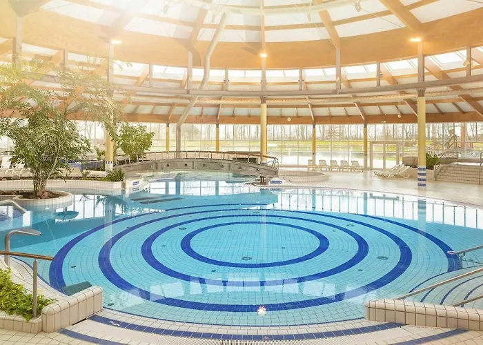 Appartement Mit Meerblick Und Balkon, Gratis Nutzung Vom Ahoi Erlebnisbad Und Sauna In Sellin - Meeresblick 60 *