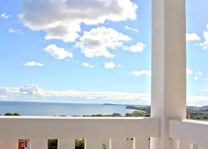 mit Meerblick und Balkon, gratis Nutzung vom AHOI Erlebnisbad und Sauna in Sellin - Meeresblick FeWo 60 Apartment